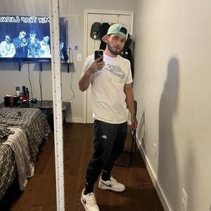 Meet your Posher, Carpio